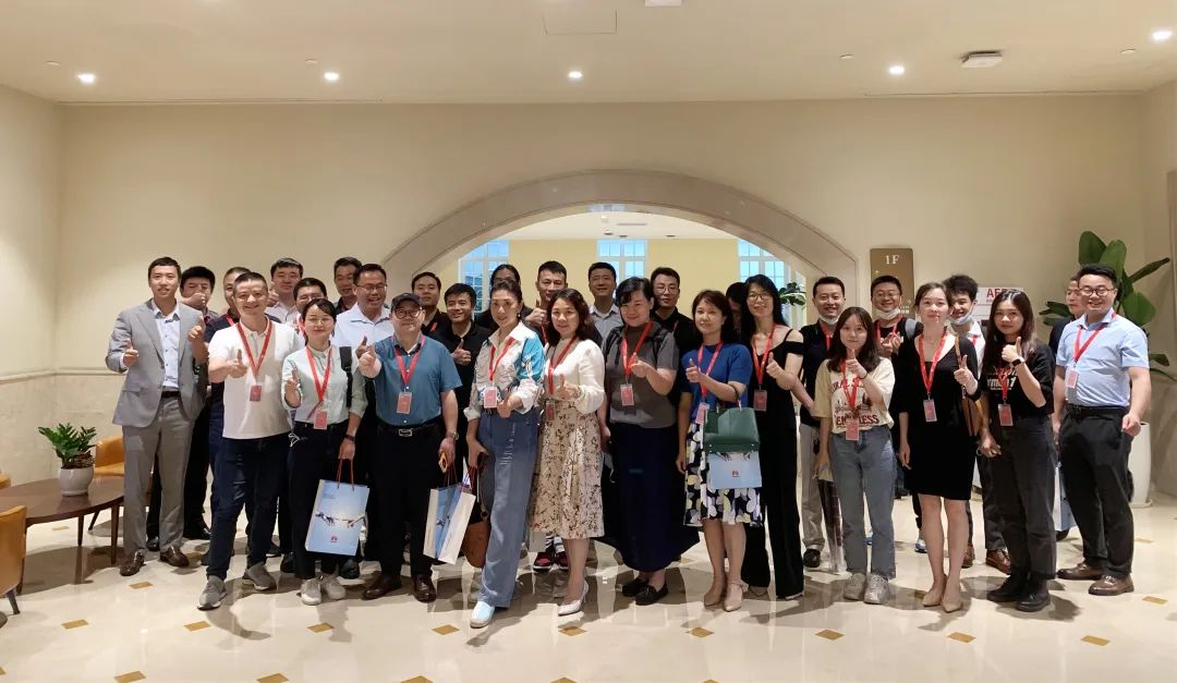 ȫ����һ�̻�������������ʵ��ҵ����������ح��ǣ�ֲ������������������������߽���Ϊ��˽����Բ������