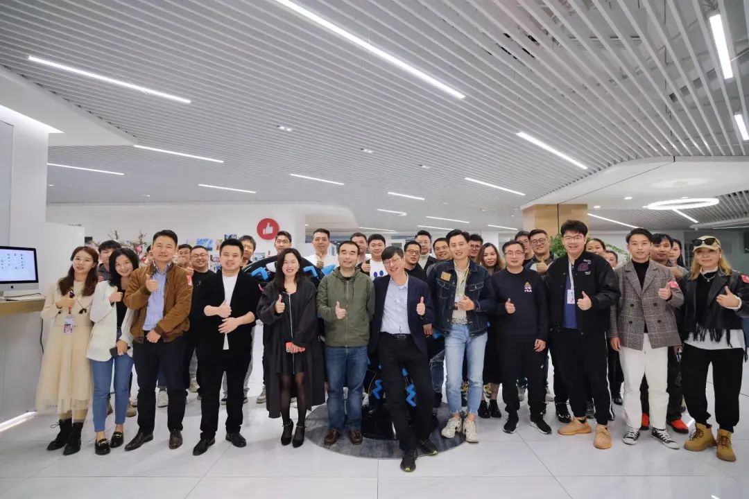 ���ٹ���ȫ����һ�̻������������������̼�ҵ����������ح�г��˶�