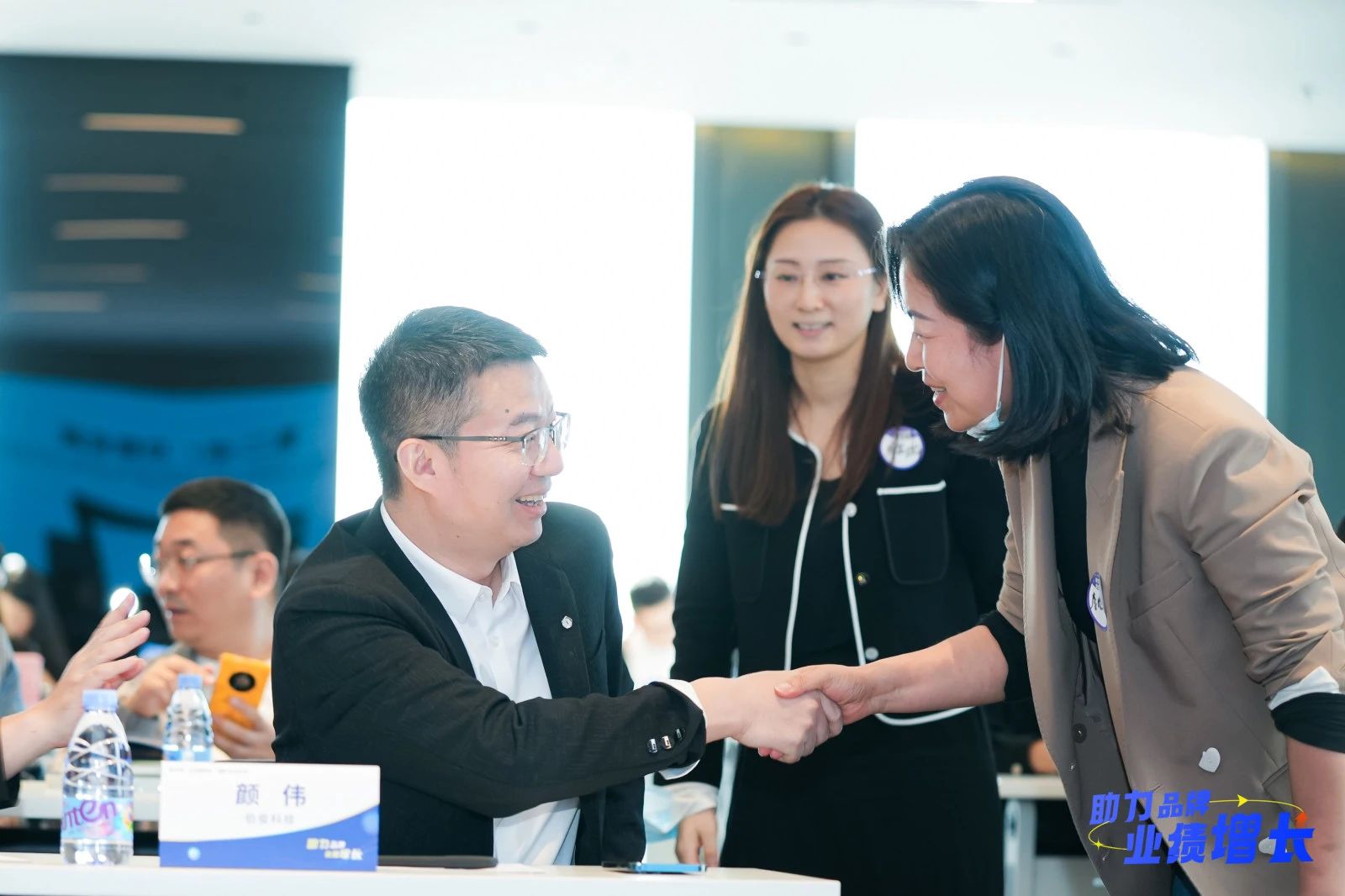 ΢��ͼƬ_20250219142719